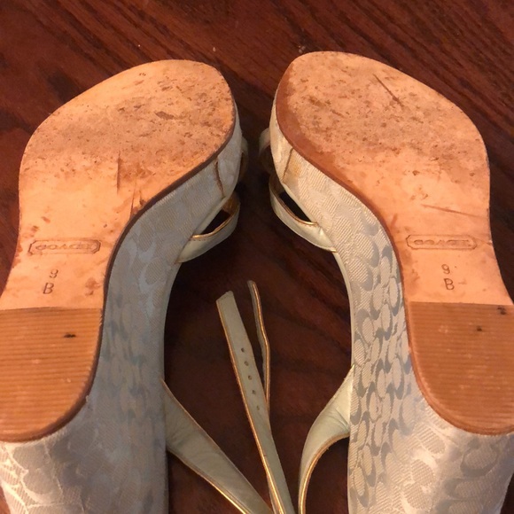 Coach Cathleen Blue Gold Signature Wedge Heel Shoe Size 9 - Picture 10 of 10